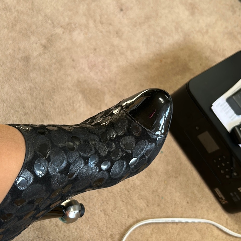 ChANEL booties size 39